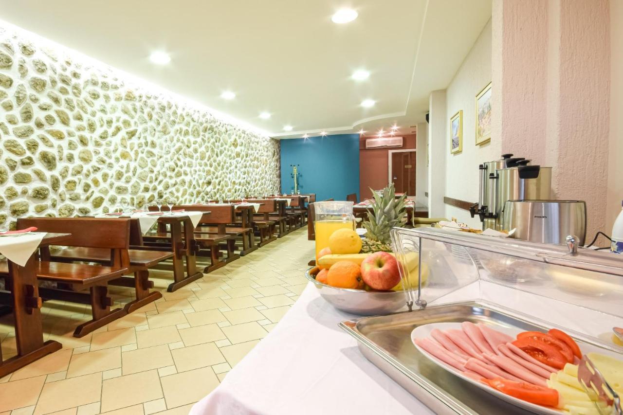 Baška Voda B&B Villa Ivona 2 المظهر الخارجي الصورة