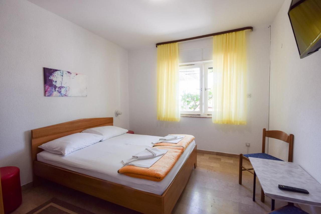 Baška Voda B&B Villa Ivona 2 المظهر الخارجي الصورة
