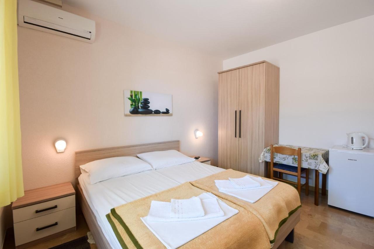 Baška Voda B&B Villa Ivona 2 المظهر الخارجي الصورة